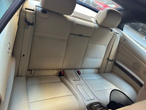 Used 2008 BMW 328i Convertible image 8