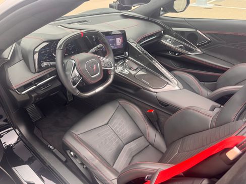 Used 2024 Chevrolet Corvette Z06 image 16