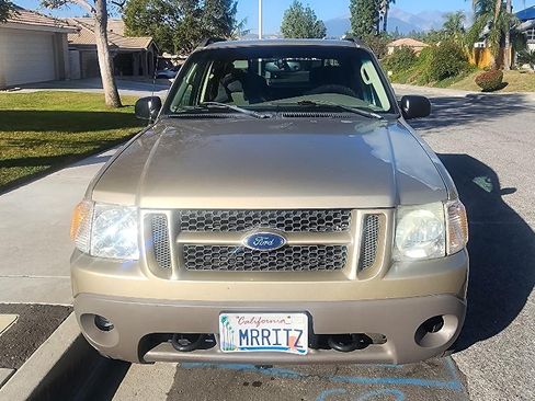 Used 2003 Ford Explorer Sport Trac XLT image 1