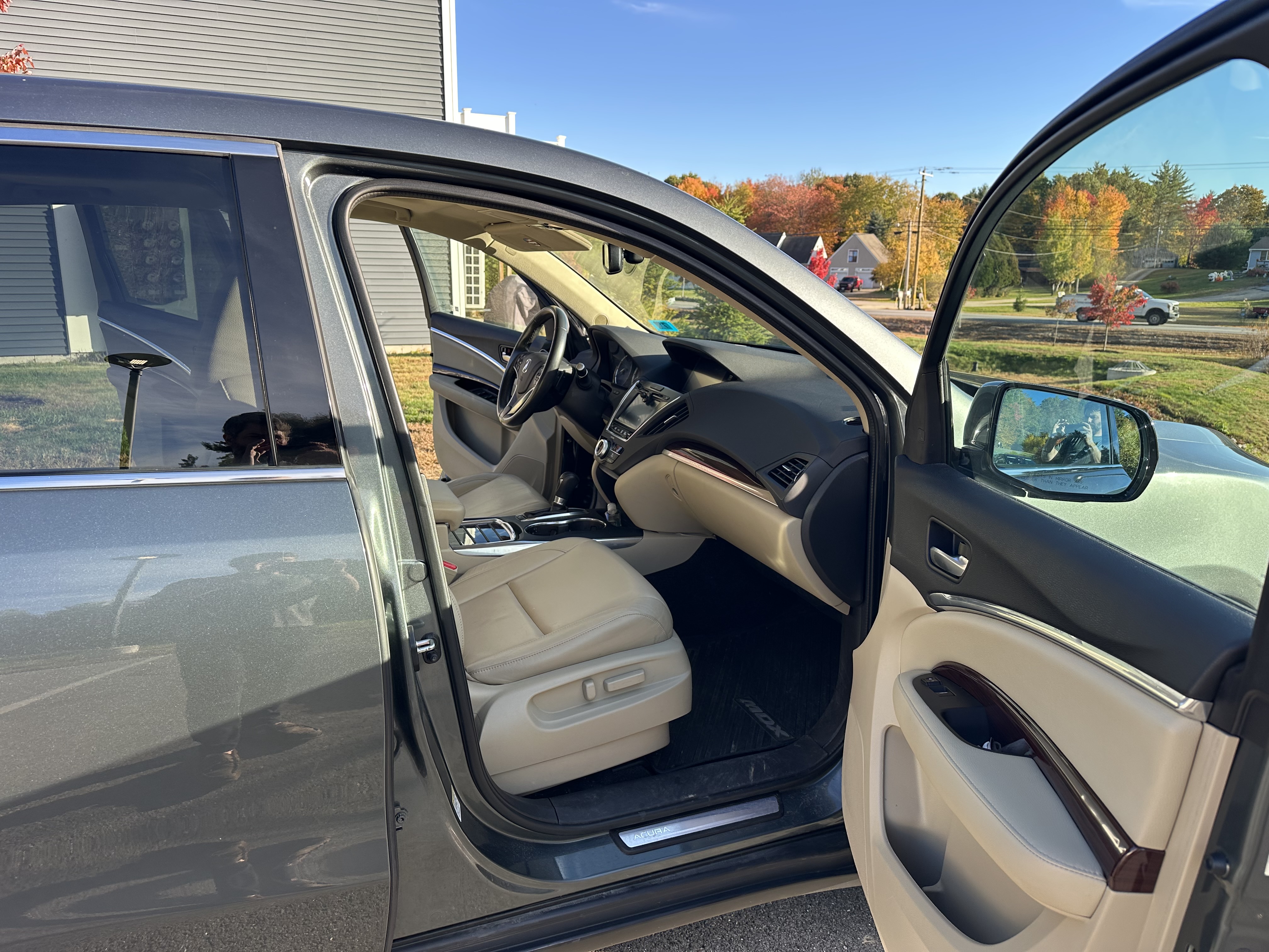 Used 2015 Acura MDX w/ Technology Package AWD/4WD image 11