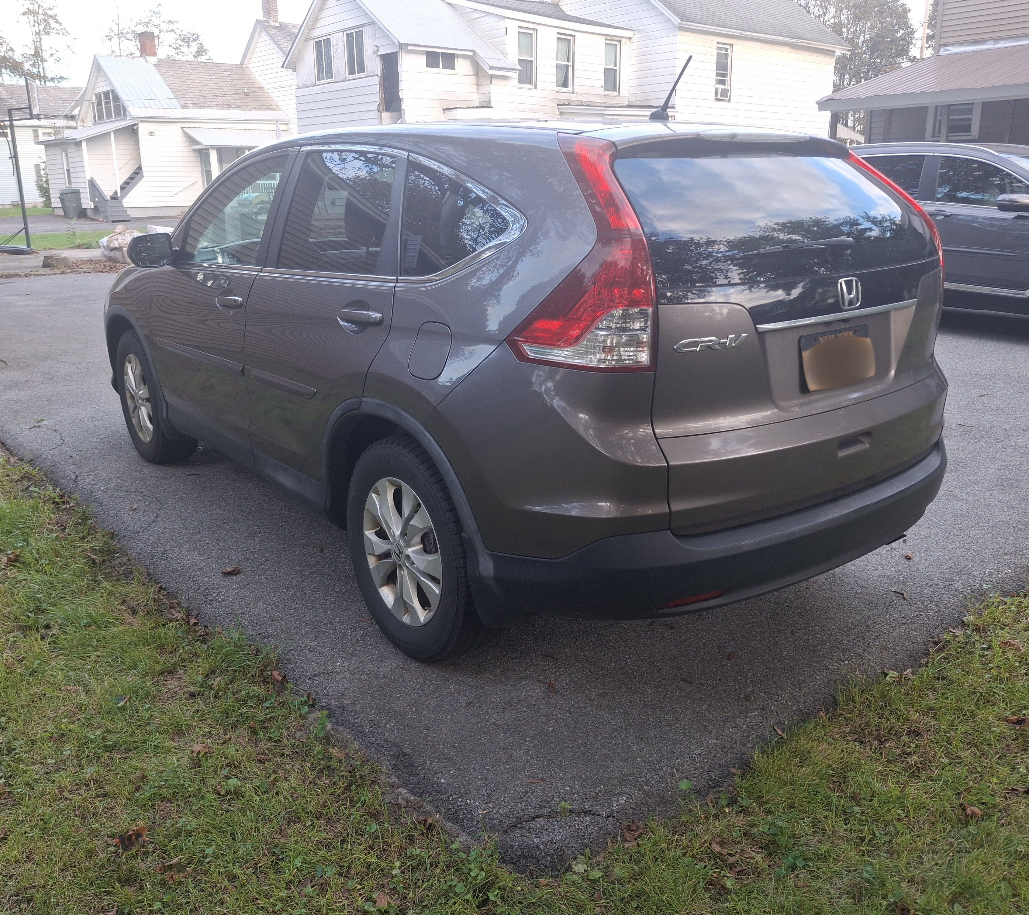 Used 2013 Honda CR-V EX image 2
