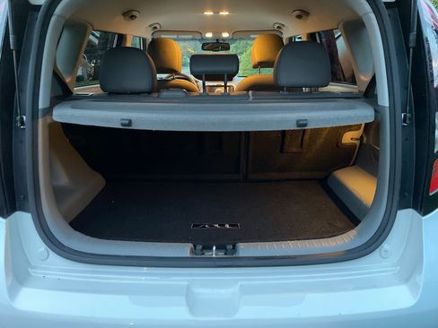 Used 2015 Kia Soul EV + image 23