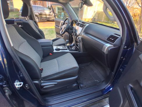 Used 2023 Toyota 4Runner SR5 image 22