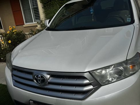 Used 2013 Toyota Highlander Plus image 28