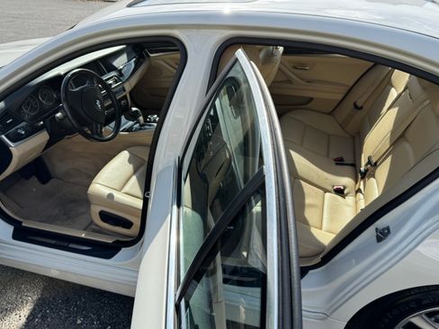 Used 2014 BMW 528i xDrive Sedan image 11