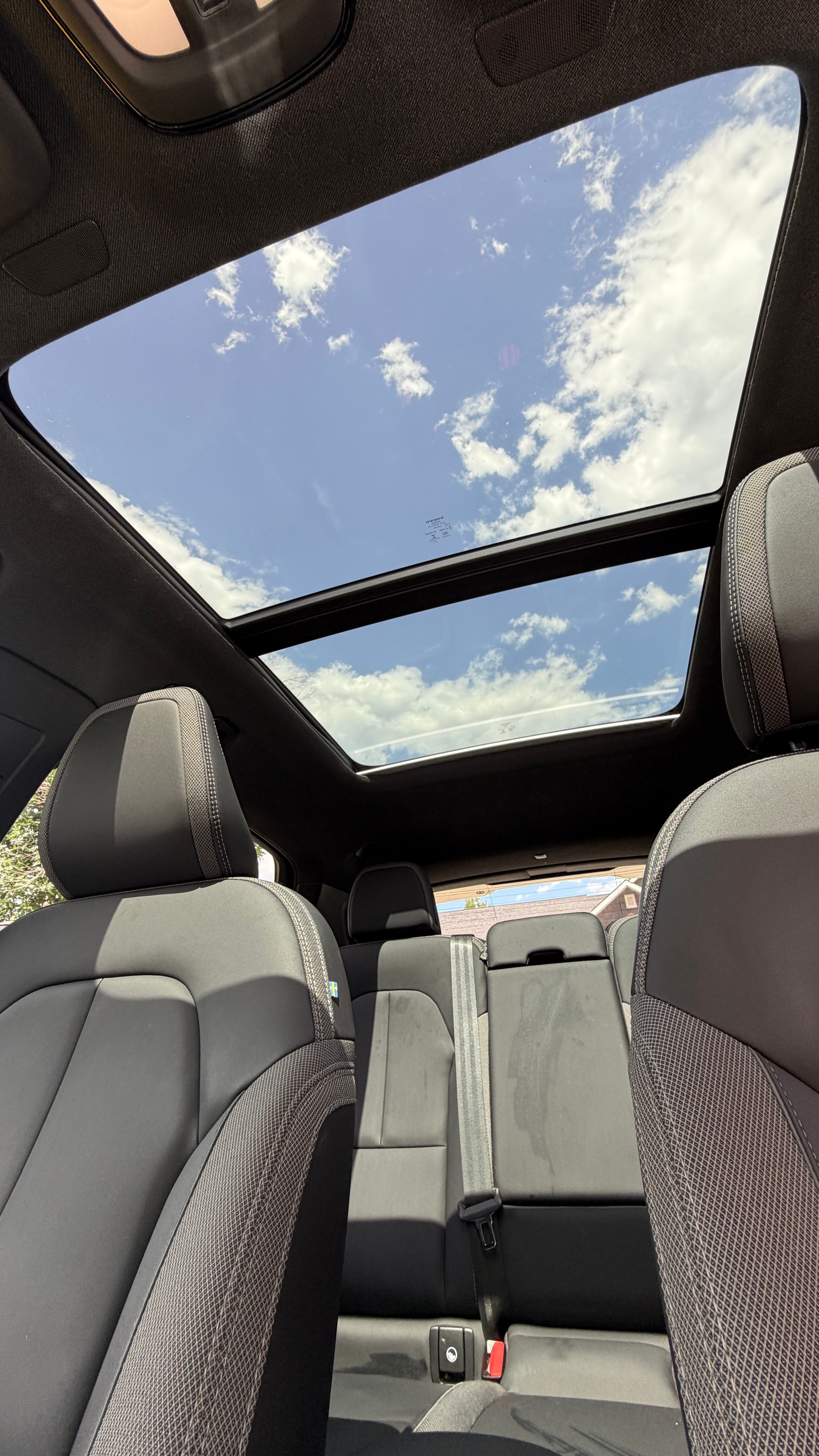 Used 2023 Volvo XC40 Recharge Ultimate AWD/4WD image 11