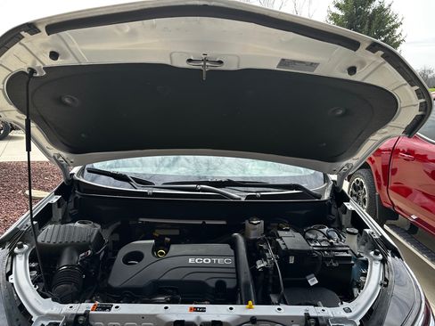 Used 2022 Chevrolet Equinox Premier image 5