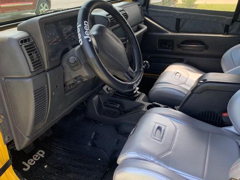 Used 2001 Jeep Wrangler Sport image 12