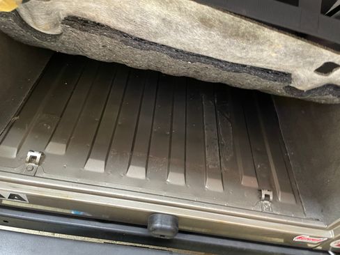 Used 2005 Jeep Wrangler Unlimited Rubicon w/ Sahara Edition Group image 27