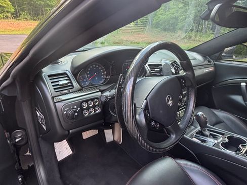 Used 2012 Maserati GranTurismo MC RWD image 10