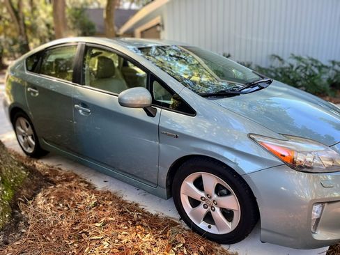 Used 2013 Toyota Prius Five image 5