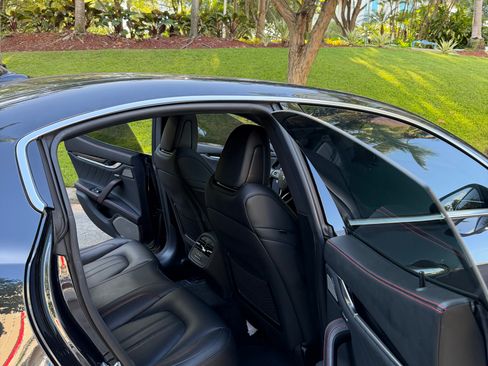 Used 2019 Maserati Ghibli S GranSport RWD image 13