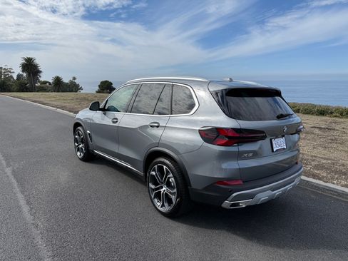 Used 2025 BMW X5 sDrive40i w/ Premium Package RWD image 4