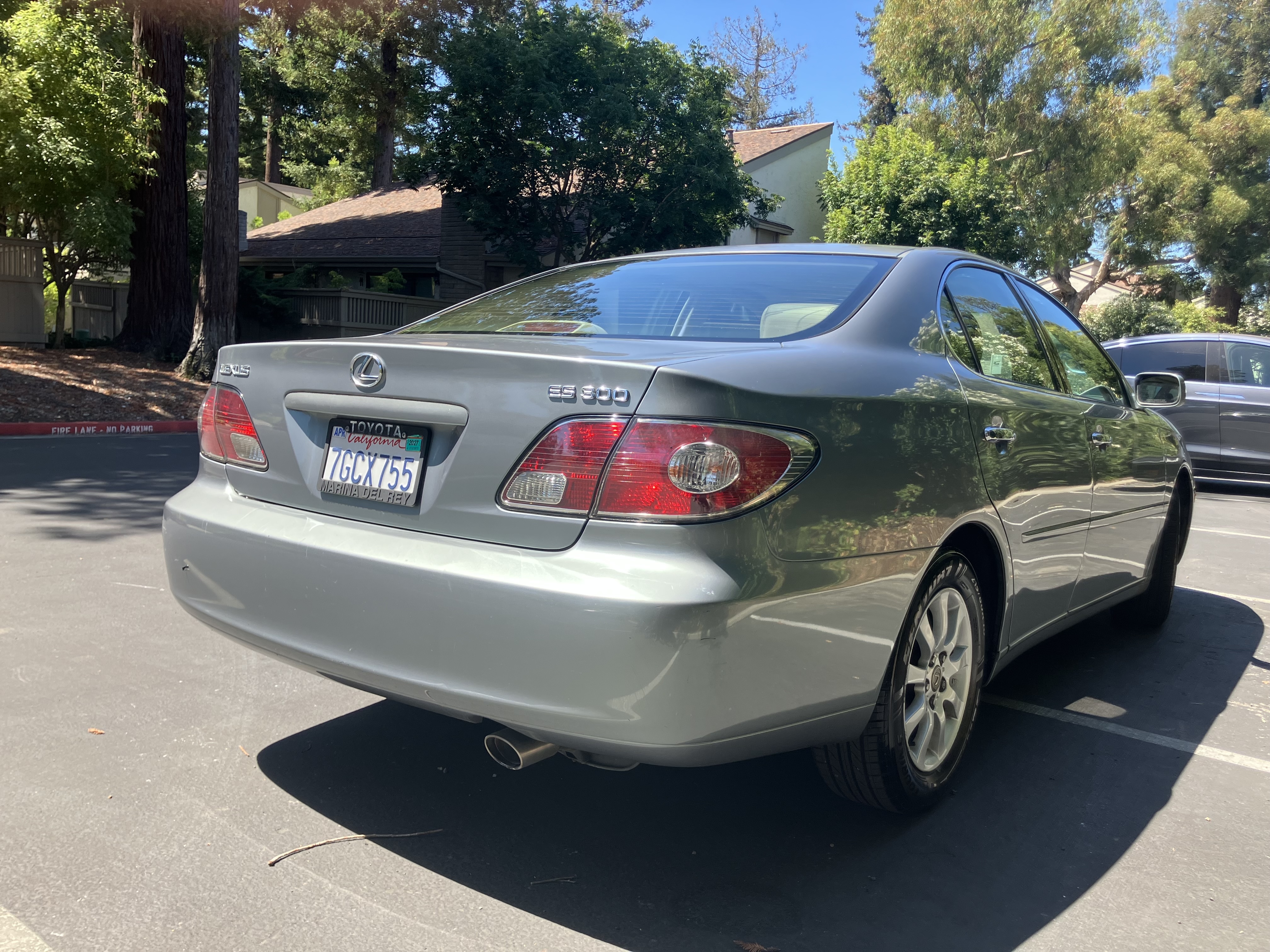 Used 2003 Lexus ES 330 w/ Premium Pkg FWD image 10