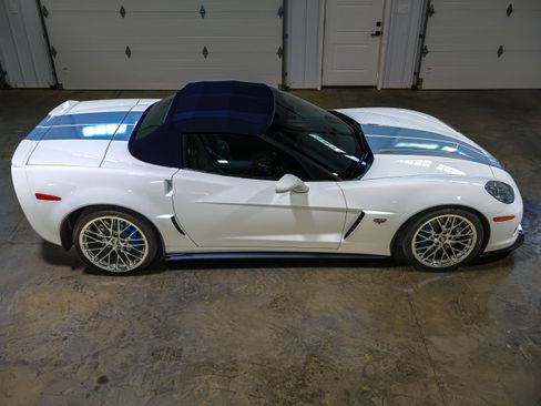 Used 2013 Chevrolet Corvette 427 w/ 1SC Preferred Equipment Group image 1