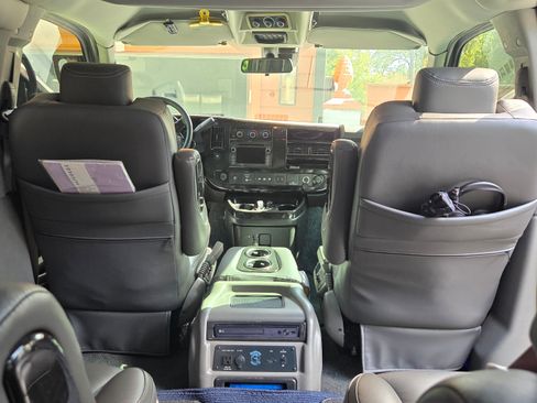 Used 2021 Chevrolet Express 2500 LS w/ Enhanced Convenience Package image 5