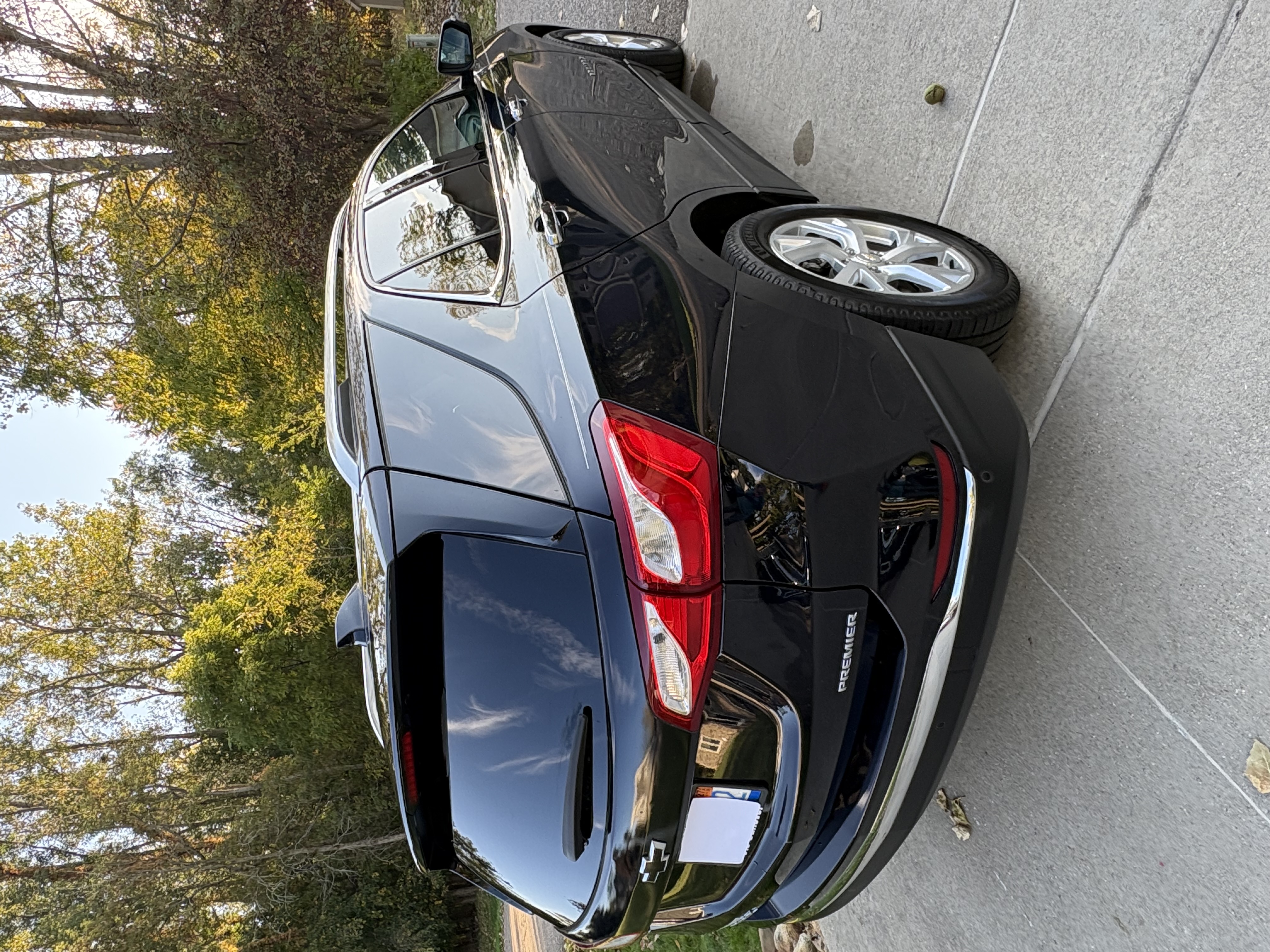 Used 2021 Chevrolet Equinox Premier FWD image 8
