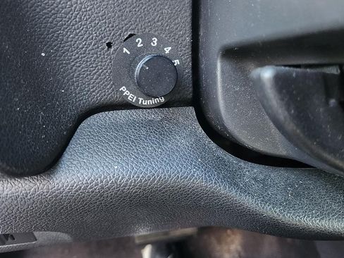 Used 2011 Chevrolet Silverado 3500 LTZ image 13