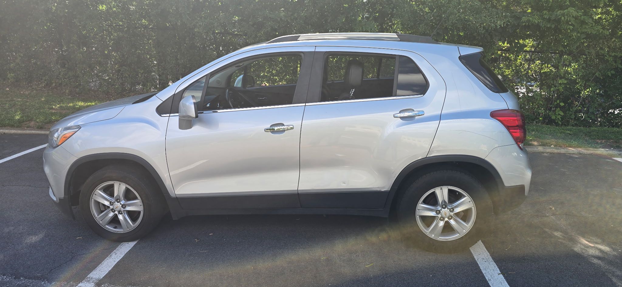 Used 2018 Chevrolet Trax LT w/ LT Convenience Package FWD image 8