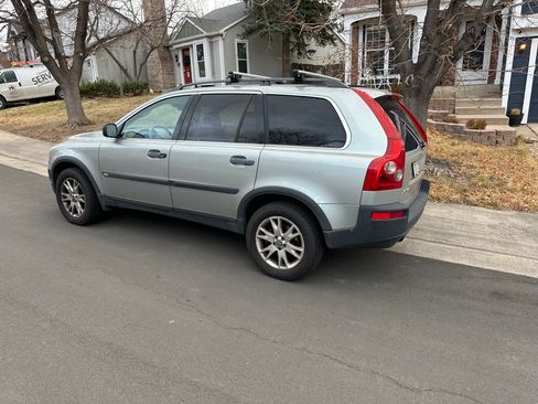 Used 2005 Volvo XC90 2.5T image 9