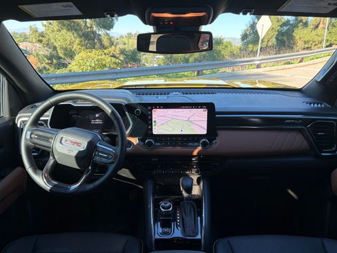 Used 2024 GMC Canyon AT4 w/ AT4 Premium Package image 22