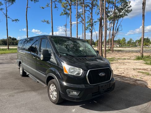 Used 2021 Ford Transit 350 XLT image 4