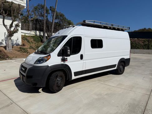 Used 2021 RAM ProMaster 2500 image 2