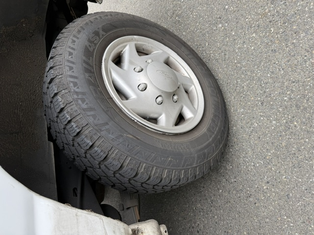 Used 2013 Ford E-250 and Econoline 250 w/ PWR Group RWD image 9