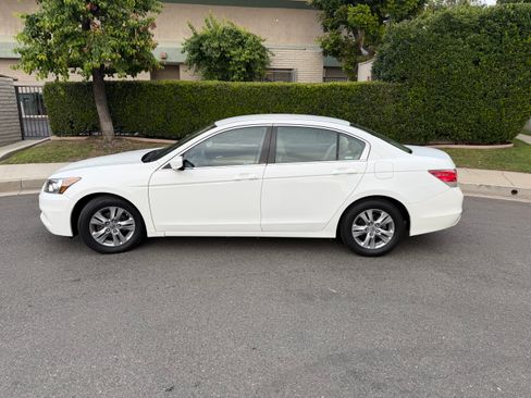 Used 2011 Honda Accord LX image 8