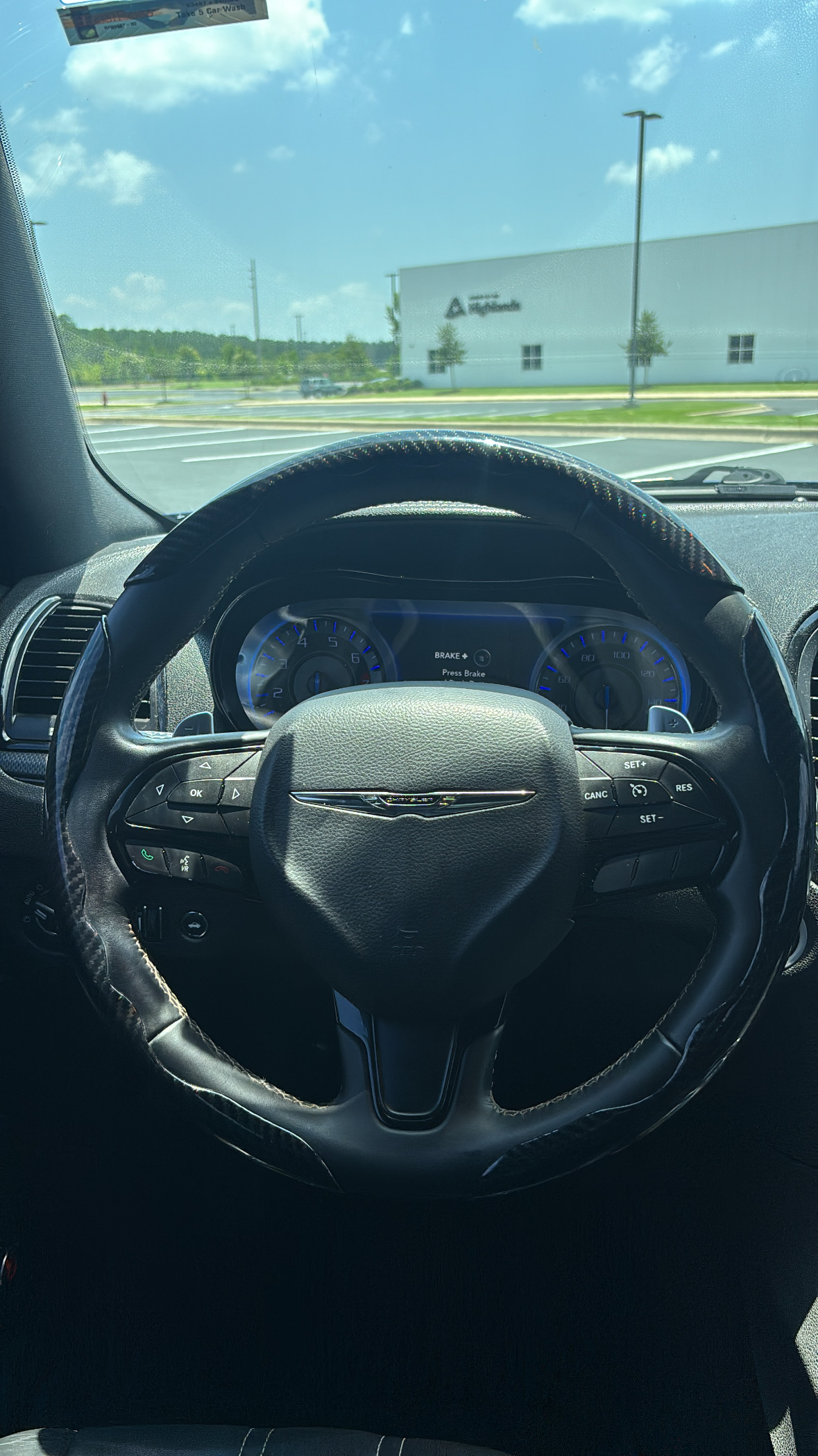 Used 2016 Chrysler 300 S RWD image 10