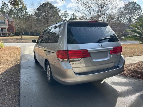 Used 2010 Honda Odyssey EX-L image 4