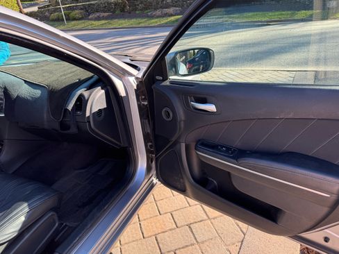 Used 2018 Dodge Charger GT AWD/4WD image 11