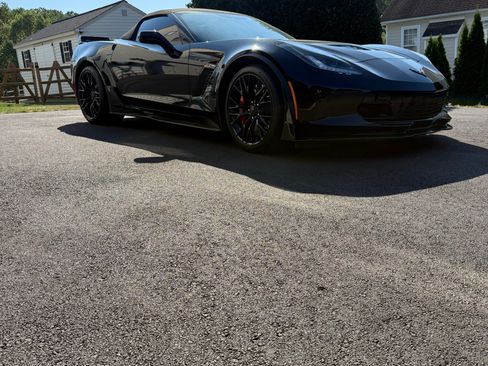 Used 2016 Chevrolet Corvette Z06 w/ 3LZ Preferred Equipment Group RWD image 16