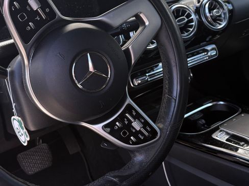 Used 2019 Mercedes-Benz A 220 image 9