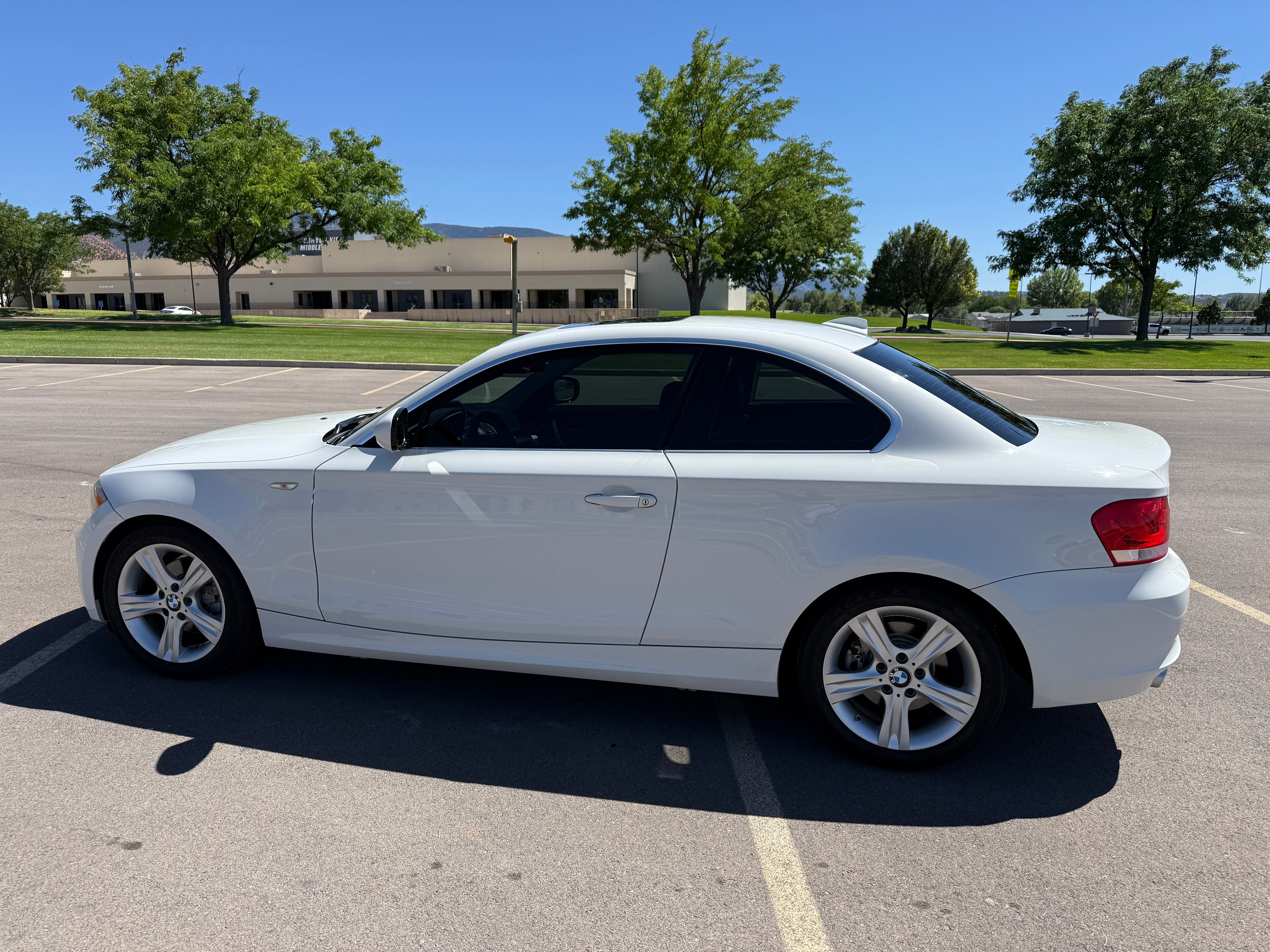 Used 2012 BMW 128i Coupe RWD image 2