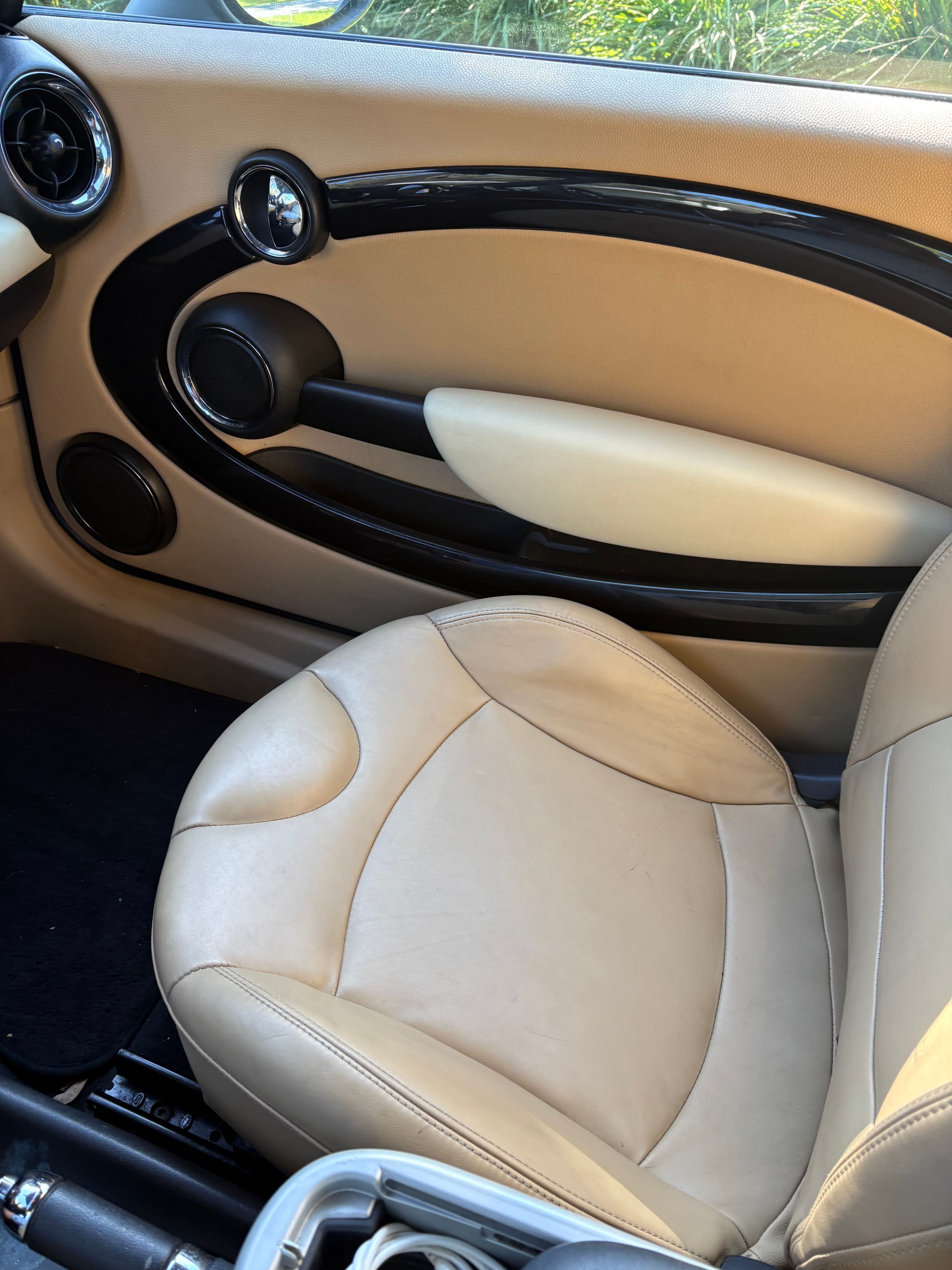 Used 2010 MINI Cooper S FWD image 6