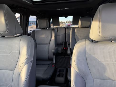 Used 2024 Lexus GX 550 w/ Accessory Package (Z1) image 14