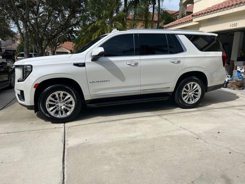 Used 2021 GMC Yukon SLT w/ SLT Luxury Package RWD image 15