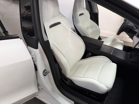 Used 2025 Tesla Model 3 Performance image 27