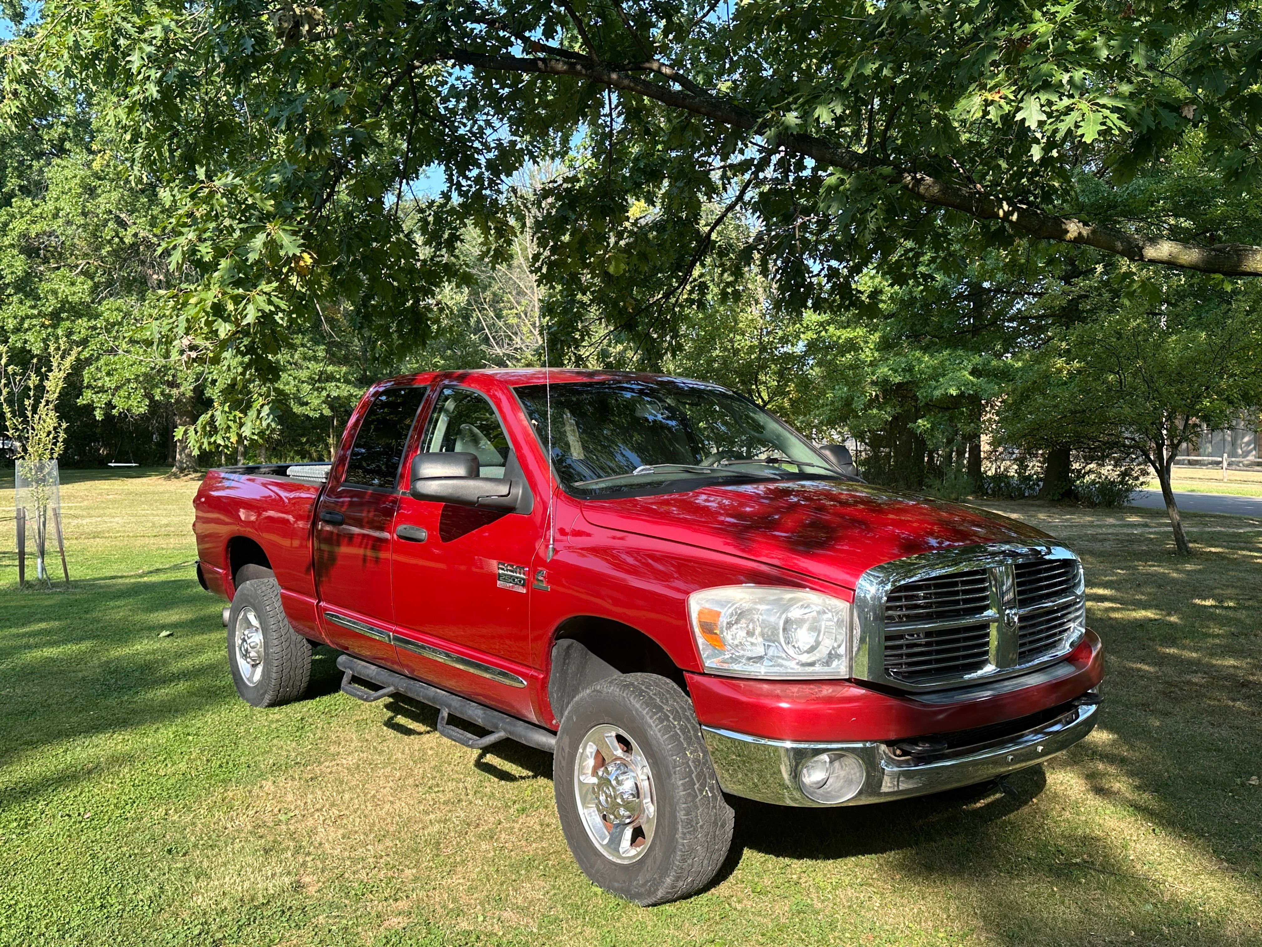 Used 2009 Dodge Ram 2500 Truck SLT w/ Popular Equipment Group AWD/4WD image 1