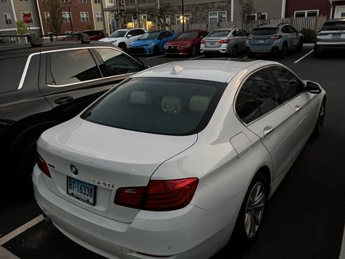 Used 2016 BMW 528i xDrive Sedan image 4