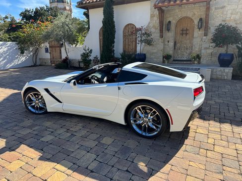 Used 2019 Chevrolet Corvette Stingray Coupe 2D w/ 2LT Preferred Equipment Group image 1