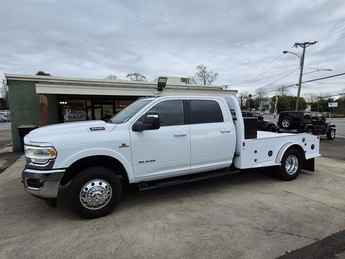 Used 2024 RAM 3500 Laramie image 2