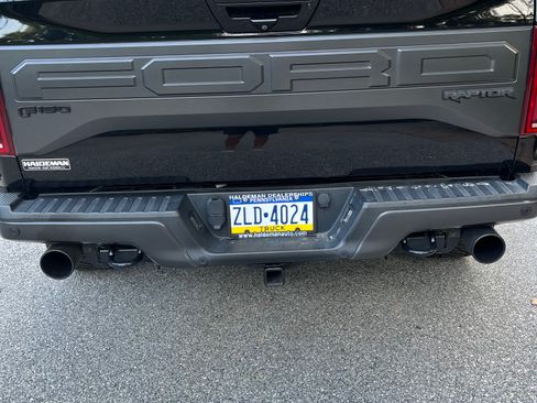 Used 2018 Ford F150 Raptor w/ Equipment Group 802A Luxury image 10