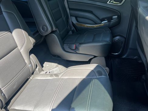 Used 2017 GMC Yukon Denali RWD image 9