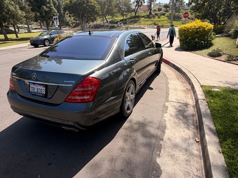 Used 2010 Mercedes-Benz S 400 image 10