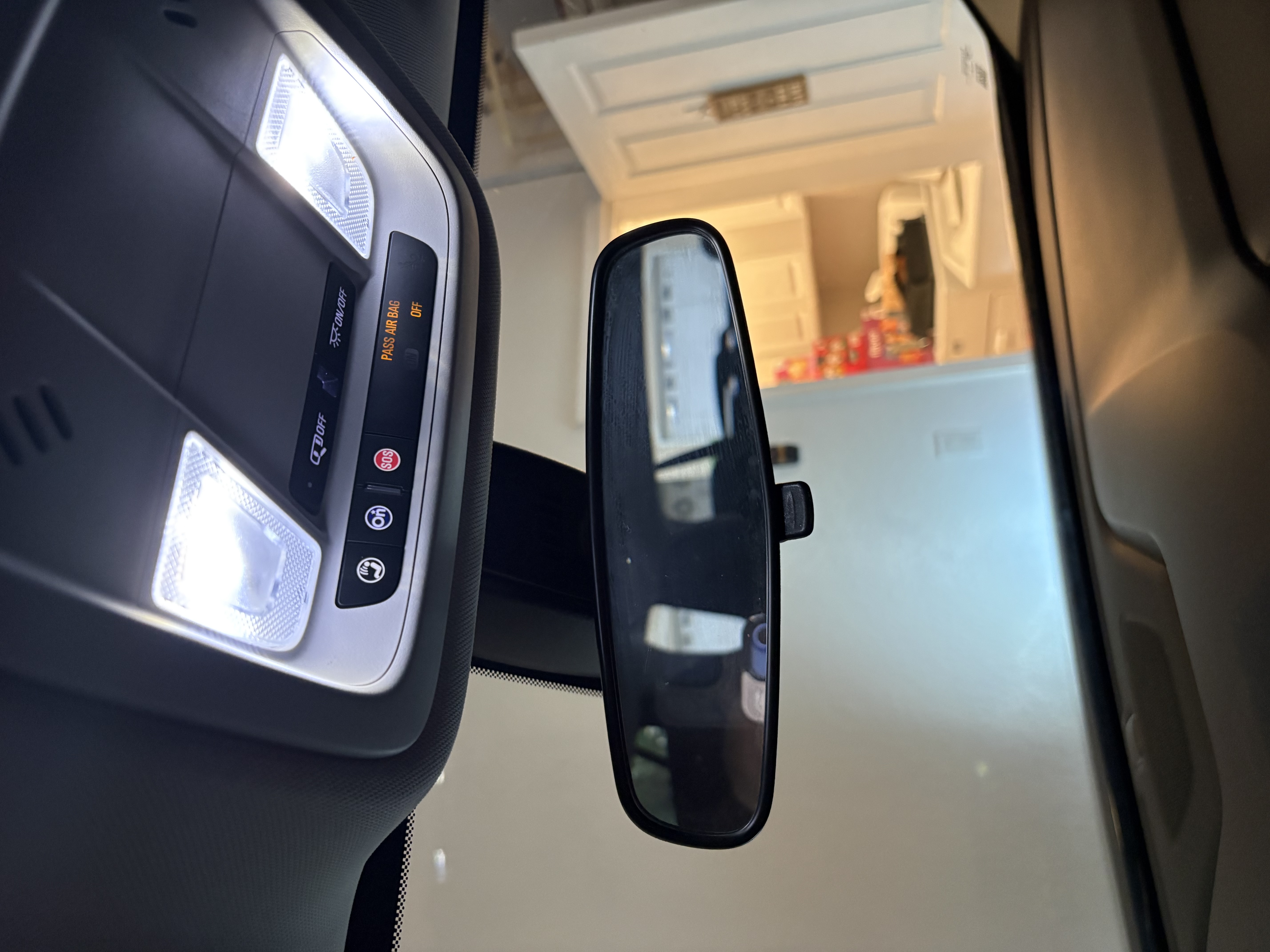 Used 2020 Chevrolet Traverse LS FWD image 11
