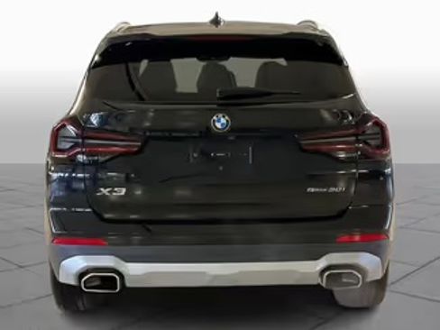 Used 2024 BMW X3 sDrive30i w/ Convenience Package RWD image 2