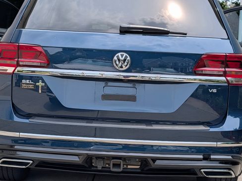 Used 2018 Volkswagen Atlas SEL w/ R-Line Package FWD image 13