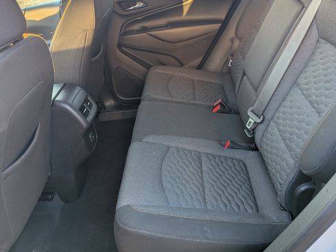 Used 2019 Chevrolet Equinox LT w/ Driver Convenience Package image 13